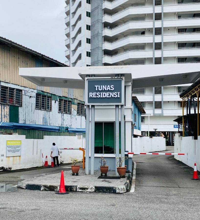 Spice Tunas House Bayan Lepas Exterior foto
