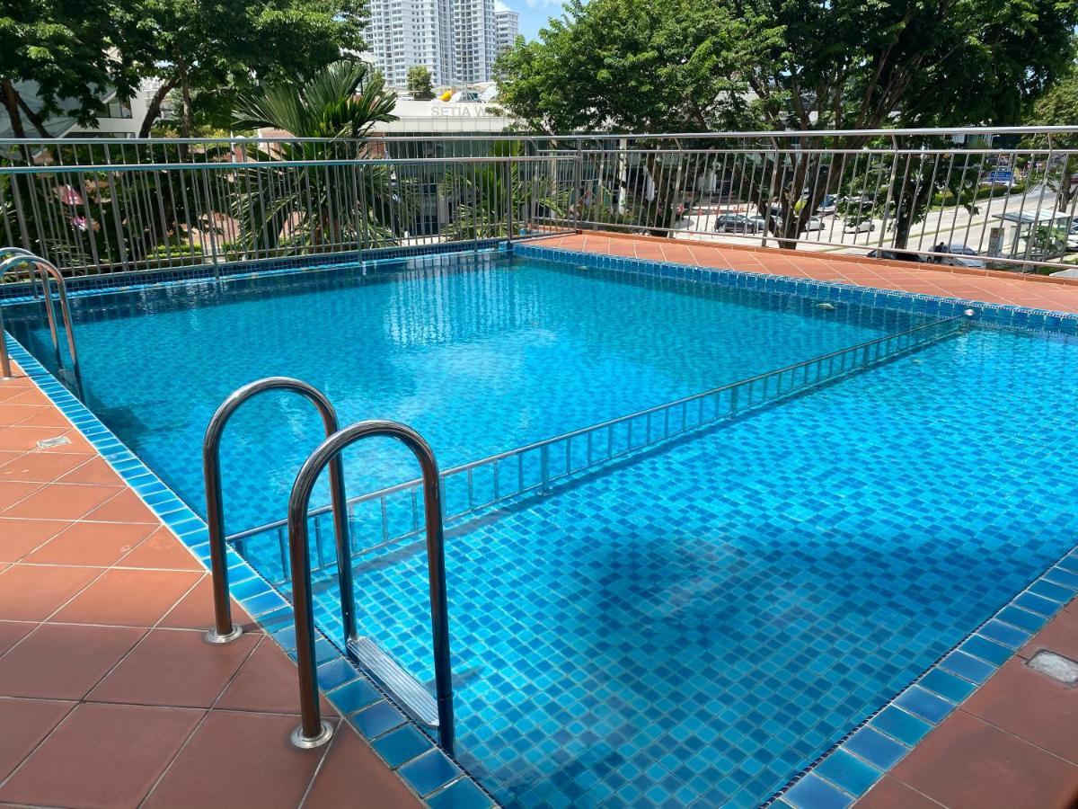 Spice Tunas House Bayan Lepas Exterior foto